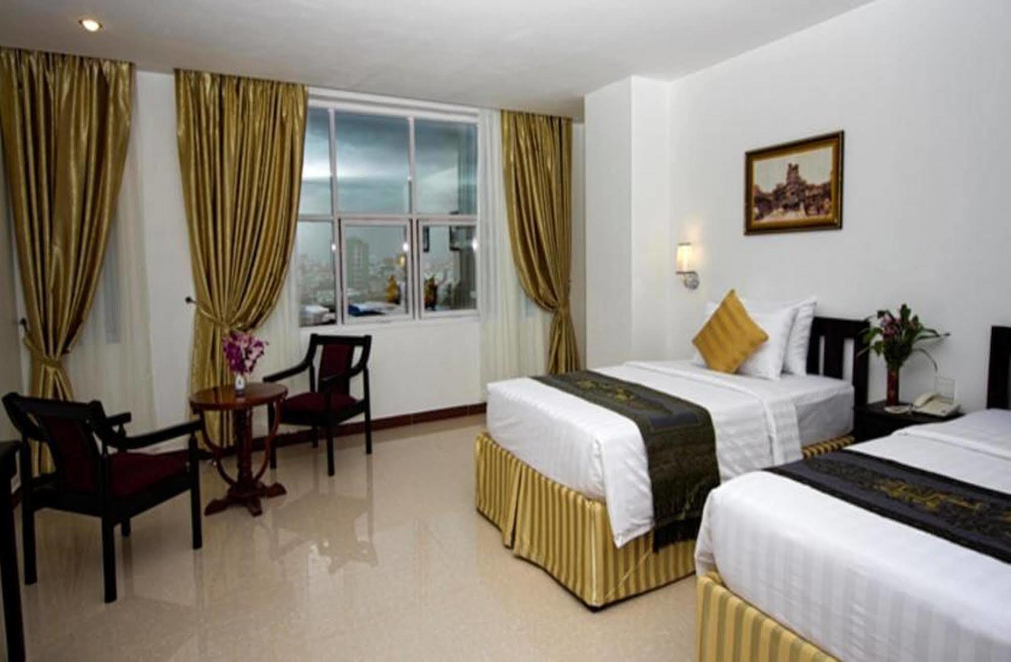 Rumduol Grand Hotel Phnom Pen Exterior foto
